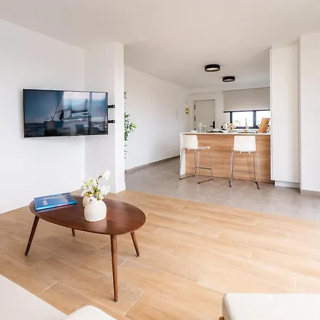 Luxury Apartment With Jacuzzi & Sea Views Cotillo * Cotillo